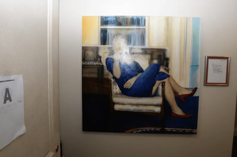 Sejumlah lukisan wanita telanjang terpajang dalam rumah Epstein. (Dok.