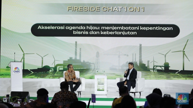 Utusan Khusus Presiden Bidang Iklim dan Energi, Hashim S. Djojohadikusumo menyampaikan sambutan dalam acara ESG Sutainability Forum 2026 di Jakarta, Selasa (3/2/2026). (CNBC Indonesia Tri Susilo)