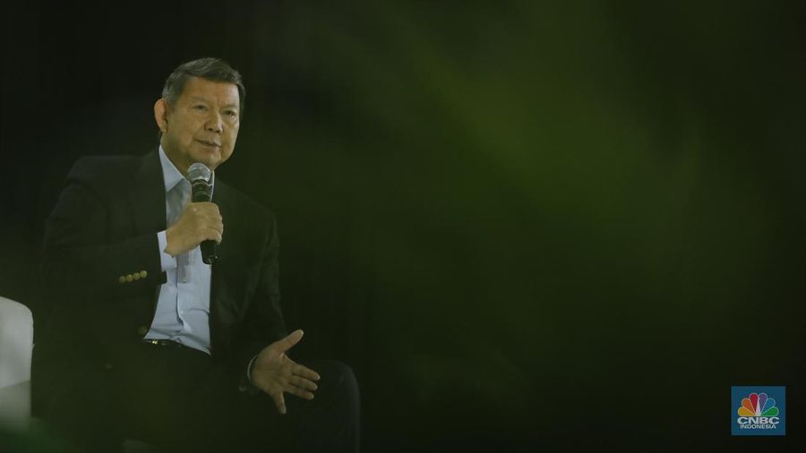 Sesi dialog dengan Utusan Khusus Presiden Bidang Iklim dan Energi, Hashim S. Djojohadikusumo menyampaikan sambutan dalam acara ESG Sutainability Forum 2026 di Jakarta, Selasa (3/2/2026). (CNBC Indonesia Tri Susilo)