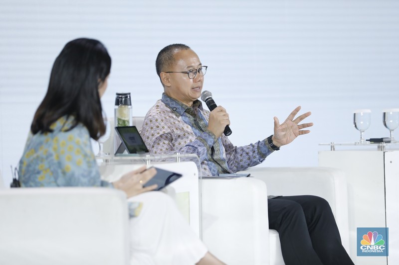 Utusan Khusus Presiden Bidang Iklim dan Energi, Hashim S. Djojohadikusumo menyampaikan sambutan dalam acara ESG Sutainability Forum 2026 di Jakarta, Selasa (3/2/2026). (CNBC Indonesia Tri Susilo)