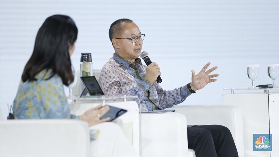 Wakli Ketua MPR RI, Eddy Soeparno menyampaikan pemaparan dalam acara ESG Sutainability Forum 2026 di Jakarta, Selasa (3/2/2026). (CNBC Indonesia Tri Susilo)