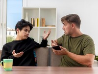 Cara Menyikapi Teman Pinjam Uang tapi Tidak Dikembalikan