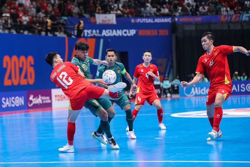 Indonesia memastikan tiket semifinal Piala Asia Futsal 2026 usai menaklukkan Vietnam dengan skor tipis 3-2 pada laga perempatfinal. Pertandingan Indonesia vs Vietnam digelar di Indonesia Arena, Jakarta, Selasa (3/2/2026) malam WIB. (Dok. Detikcom/Rifkianto Nugroho)