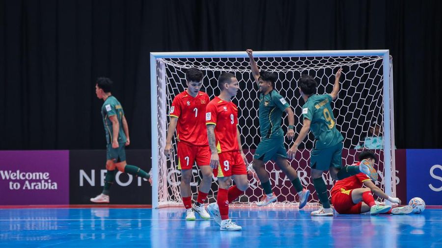 Indonesia memastikan tiket semifinal Piala Asia Futsal 2026 usai menaklukkan Vietnam dengan skor tipis 3-2 pada laga perempatfinal. Pertandingan Indonesia vs Vietnam digelar di Indonesia Arena, Jakarta, Selasa (3/2/2026) malam WIB. (Dok. Detikcom/Rifkianto Nugroho)
