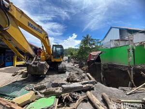 Kali Keruh Bumiayu Brebes Meluap, 7 Rumah Warga Rusak