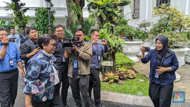 Prabowo Panggil Eks Menlu Retno Marsudi-Marty Natalegawa ke Istana