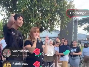 Pinkan Mambo Live di Jalan Dapat Rp 26 Juta: Sejuta Sudah Nangis, Lumayan