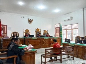 Tukang Servis CCTV Rampok-Sayat Leher Nenek hingga Tewas Divonis 20 Tahun Bui