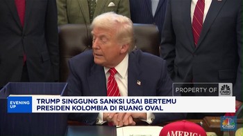 Video: Trump Singgung Sanksi Usai Bertemu Presiden Kolombia