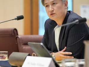 Dunia Hari Ini: Menlu Australia Menanggapi Seruan Tangkap Presiden Israel
