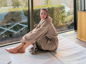 Luna Maya Nyaris Tenggelam Saat Syuting Suzzanna: Santet Dosa di Atas Dosa