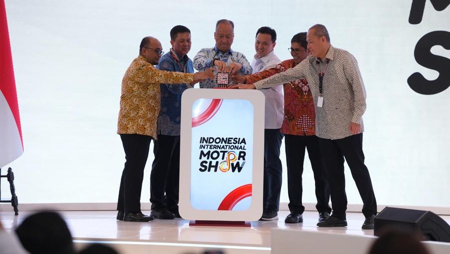 Menteri Perindustrian, Agus Gumiwang Kartasasmita saat menghadiri pembukaan Indonesia Internasional Motor Show IIMS 2026 di Ji-Expo Kemayoran, Kamis (5/2/2026). (Dok. Istimewa)
