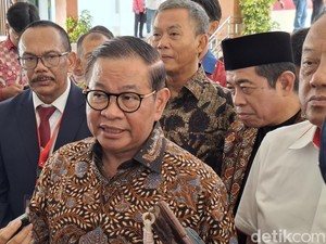 Pramono Targetkan 10 Ribu Bus Listrik Transjakarta pada 2029