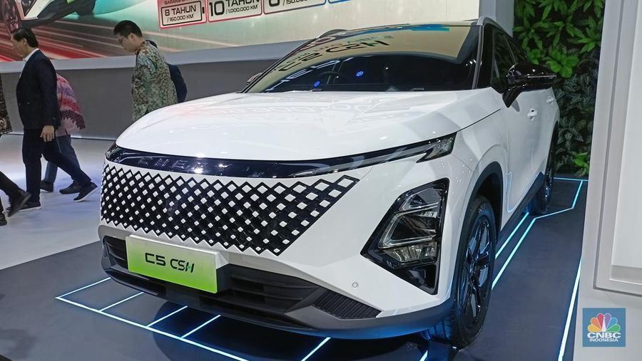 PT Chery Sales Indonesia (CSI) resmi memperkenalkan SUV elektrifikasi terbarunya, Chery C5 CSH dalam acara IIMS 2026 di JIExpo Kemayoran, Jakarta, Kamis (26/2/2026). (CNBC Indonesia/Ferry Sandi)