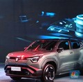 Perdana! Mobil Listrik Suzuki Resmi Meluncur di RI, Harga Rp755 Juta