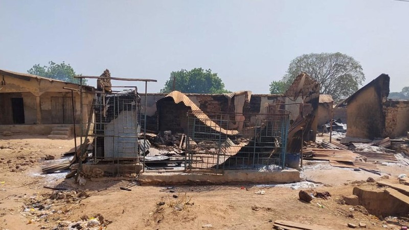 Puluhan orang tewas akibat serangan bersenjata semalam di Nigeria utara, Rabu (4/2/2026). (REUTERS/Oluseyi Dasilva)