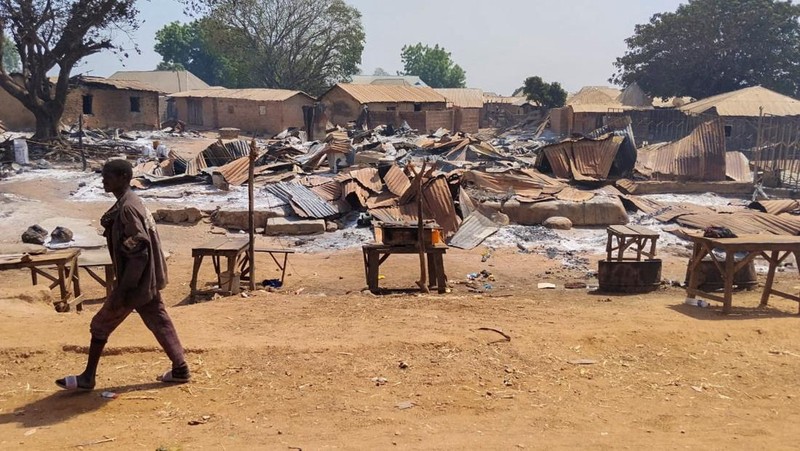 Puluhan orang tewas akibat serangan bersenjata semalam di Nigeria utara, Rabu (4/2/2026). (REUTERS/Oluseyi Dasilva)