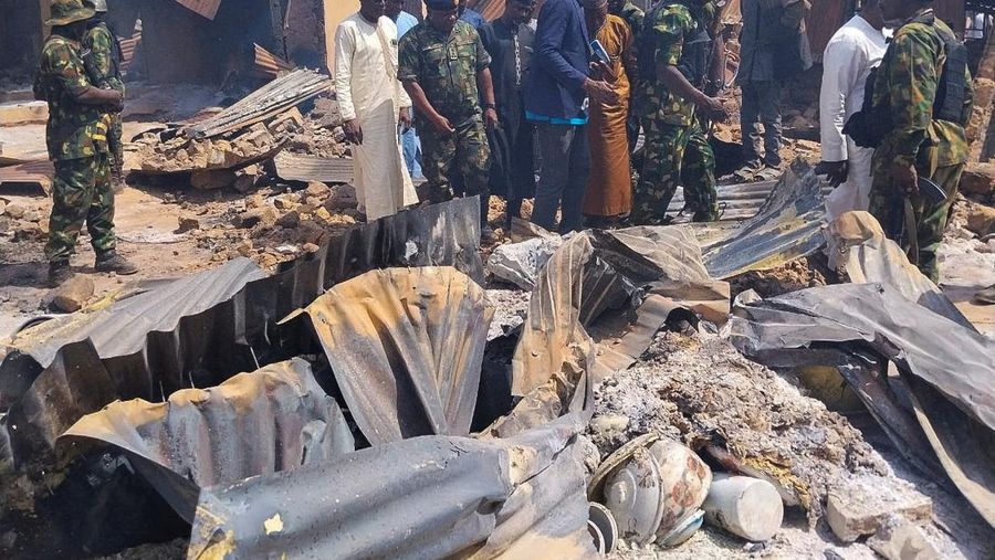 Puluhan orang tewas akibat serangan bersenjata semalam di Nigeria utara, Rabu (4/2/2026). (REUTERS/Oluseyi Dasilva)