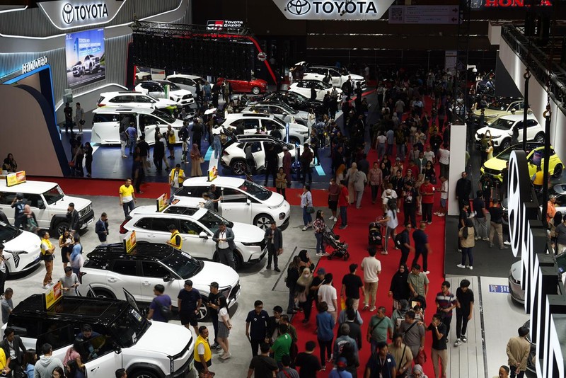 Menteri Perindustrian, Agus Gumiwang Kartasasmita saat menghadiri pembukaan Indonesia Internasional Motor Show IIMS 2026 di Ji-Expo Kemayoran, Kamis (5/2/2026). (Dok. Istimewa)