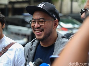 Batal 1 Mei, Tur Stand Up Comedy Pandji di Samarinda Mundur Juni