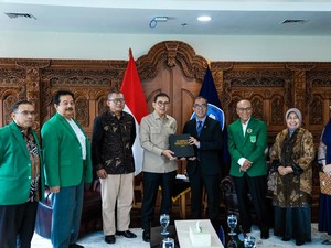Fadli Zon Bahas Penguatan Sejarah dengan Mendiktisaintek dan UNAS