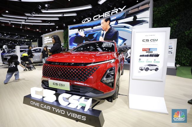 https://awsimages.detik.net.id/visual/2026/02/06/pengunjung-melihat-mobil-terbaru-yang-terpajang-dalam-ajang-indonesia-international-motor-show-iims-2026-di-jiexpo-kemayoran-j-1770377656598.jpeg?q=80&w=650
