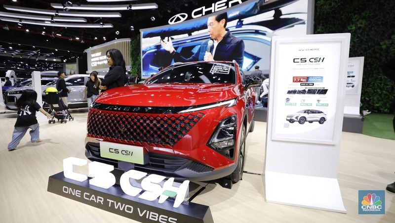 Indonesia International Motor Show (IIMS) 2026 tidak hanya menjadi ajang pameran produk, tetapi juga panggung utama peluncuran kendaraan baru. Sejumlah merek telah menyiapkan model terbaru yang akan diperkenalkan selama pameran berlangsung di JIExpo Kemayoran, Jakarta, pada 5&ndash;15 Februari 2026. (CNBC Indonesia/Tri Susilo)