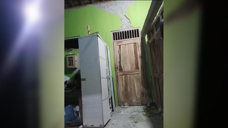 Sejumlah bangunan rusak akibat gempa, Jumat (6/2/2026). (Dok. BPBD Pacitan)