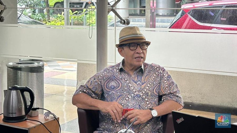 Sejumlah pelaku usaha yang tergabung dalam Asosiasi Pengusaha dan Pengolahan Daging Indonesia (APPDI) dan Asosiasi Pengusaha Protein Hewani Indonesia (APPHI) mendatangi kantor Kementerian Perdagangan (Kemendag), Jakarta, Jumat (6/2/2026). (CNBC Indonesia/Martyasari Rizky)