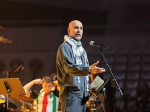 Saat Pep Guardiola Melatih Anak-anak dari Palestina