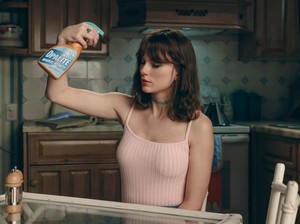 Perilisan MV Opalite Taylor Swift Dibanjiri Kritik soal ICE