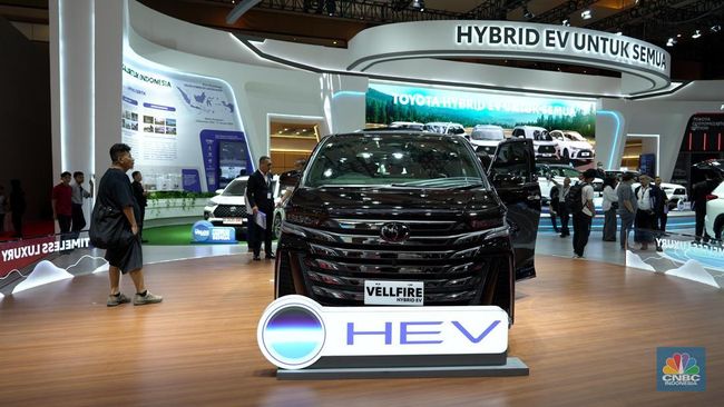 Duel Listrik vs Hybrid di IIMS 2026, Mobil Termahal Nyaris Rp2 Miliar