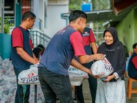 PWI Pusat dan Artha Graha Peduli Gelar Baksos Peringati HPN 2026