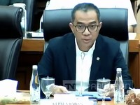 Kepala Badan Industri Mineral (BIM) Brian Yuliarto di Komisi XII DPR RI. (Youtube TV Parlemen)