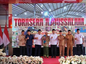 Menkop Resmikan TORASERA Jadi Pusat Distribusi Produk Kopdes Merah Putih