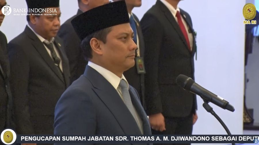 Pengucapan sumpah Jabatan Thomas Djiwandono sebagai Deputi Gubernur Bank Indonesia di Mahkamah Agung RI, Jakarta, Senin (9/2/2026). (Tangkapan Layar Youtube/Bank Indonesia)