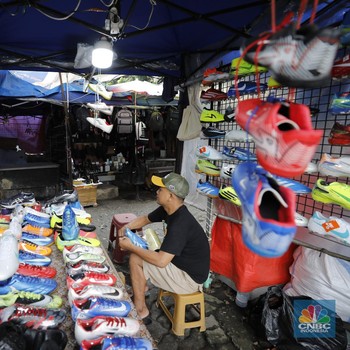 Taman Puring Belum Direnovasi Usai Kebakaran, Pedagang Jualan di Sini