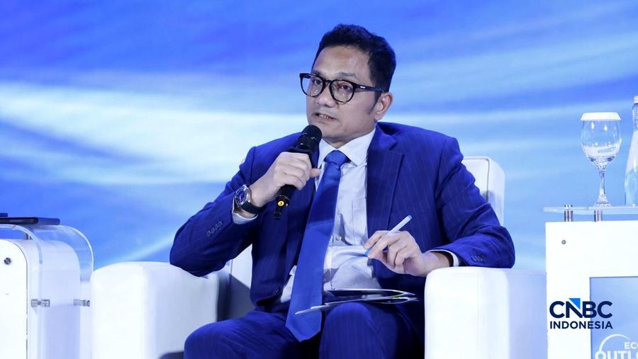 Ketua Badan Pengelola Keuangan Haji, Fadlul Ilmansyah saat menyampaikan paparan dalam acara Economic Outlook 2026 bertema &ldquo;Consolidating Growth, Accelerating the Transformation&rdquo; di Hotel Indonesia Kempinski, Jakarta, Selasa (10/2/2026). (CNBC Indonesia/Tri Susilo)