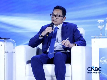 Rupiah Ambruk Terhadap Dolar, Pengelola Dana Haji Harus Putar Otak