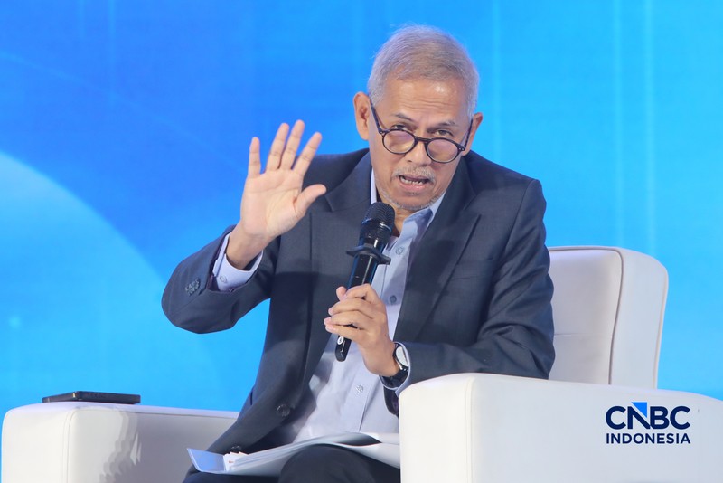 Chairman &amp; Founder CT Corp, Chairul Tanjung saat menyampaikan sambutan dalam acara Economic Outlook 2026 dengan tema