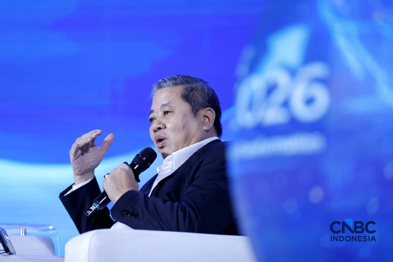 Suasana Diskusi panel sesi kedua dalam acara Economic Outlook 2026 dengan tema