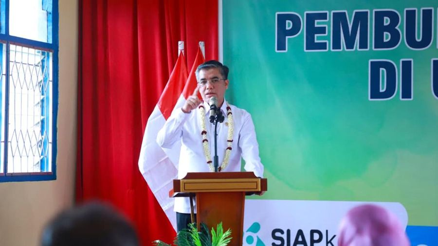 Menaker Yassierli saat membuka pelatihan berbasis kompetensi (PBK) di BLK Lahat, Lahat, Senin (9/2/2026). (Dok. Biro Humas Kemnaker)