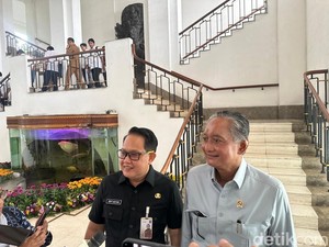 Bocoran Menteri PU soal Pembangunan Flyover Taman Pelangi Surabaya