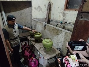 Mafia Gas LPG Oplosan di Cimaung Dibongkar, 2 Pelaku Ditangkap