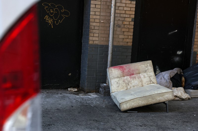 NEW YORK, NEW YORK - FEBRUARY 09: Ice floes cover part of the Hudson River along the Manhattan shoreline as New York City continues to experience frigid temperatures on February 9, 2026, in New York City. Some ferry services have been cancelled, and the remaining boats have had to add up to 20 minutes on routes to and from New Jersey to navigate the ice.   Spencer Platt/Getty Images/AFP (Photo by SPENCER PLATT / GETTY IMAGES NORTH AMERICA / Getty Images via AFP)