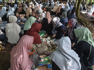 Makna Kenduri Jeurat di Aceh: Berkumpul dan Berdoa di Makam Jelang Ramadan