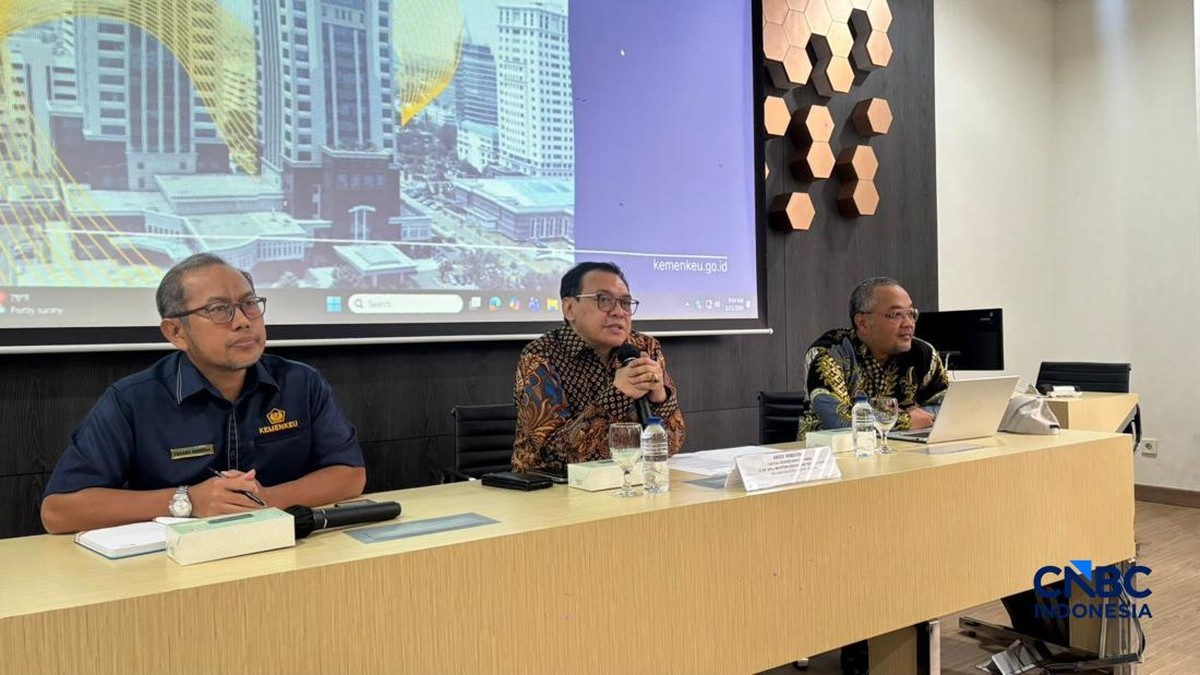 Syarat Baru Seleksi Ketua DK OJK, Anggota Parpol Boleh Daftar Asal...