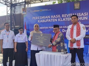 Mendikdasmen Ungkap Prioritas Revitalisasi 60 Ribu Sekolah Terdampak Bencana