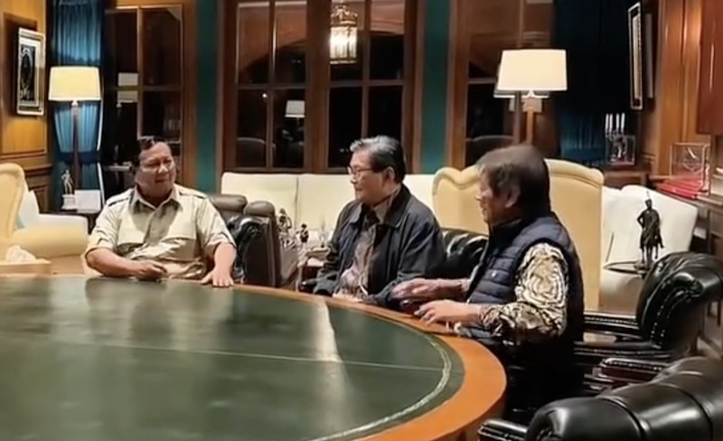 Presiden Prabowo Subianto menerima permohonan audiensi dari 5 pengusaha nasional di kediaman Hambalang, Bogor, Selasa (10/2/2026). (Instagram/sekretariat.kabinet)