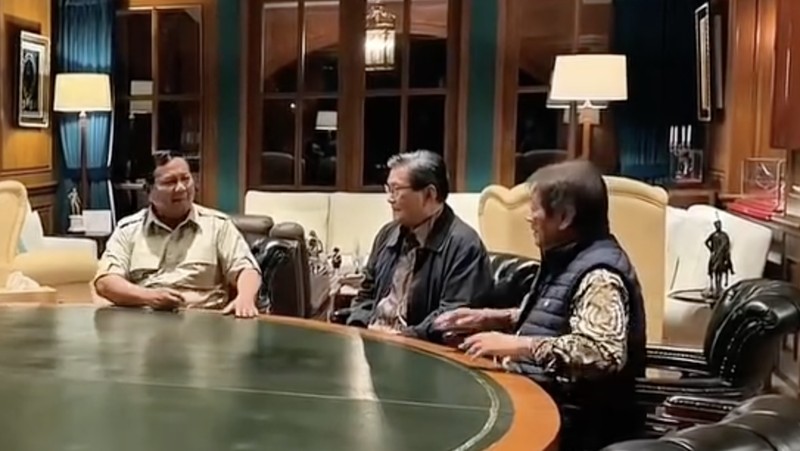 Presiden Prabowo Subianto menerima permohonan audiensi dari 5 pengusaha nasional di kediaman Hambalang, Bogor, Selasa (10/2/2026). (Instagram/sekretariat.kabinet)